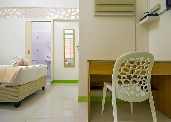 Alicia Tower Residences Hotel